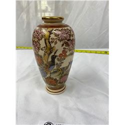 Very Nice Quality 8" High Japanese Satsum Vase 1930's