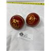 Image 1 : 2 5 1/2 oz Handstitched Leather Cricket Balls