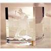 Image 2 : A CONTEMPORARY ETCHED GLASS STEUBEN TEN