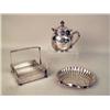 Image 1 : A GORHAM STERLING SILVER SHELL FORM FOO