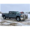 Image 2 : 2014 GMC 3500HD SIERRA CREW CAB PICKUP