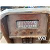 Image 5 : ANTIQUE RADIOS, PHONOGRAPH & RECORDS
