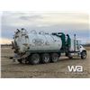 Image 3 : 2006 MACK CV713 16656L TRIDRIVE VAC TRUCK