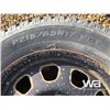 Image 3 : (4) HANKOOK P215/65R17 TIRES & RIMS