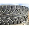 Image 6 : (4) HANKOOK P215/65R17 TIRES & RIMS