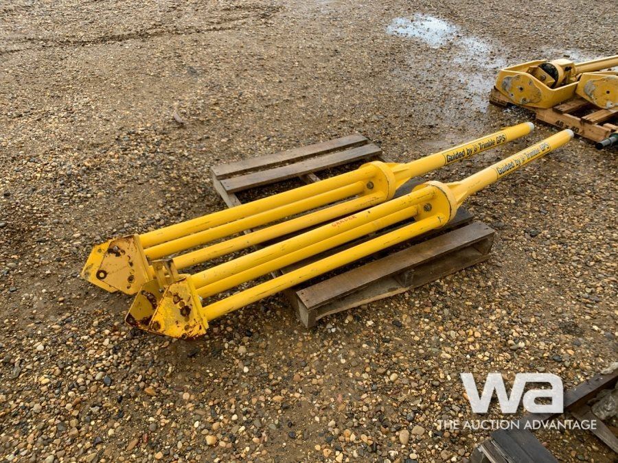 Trimble Riser Mast (2) TRIMBLE MOTOR GRADER MASTS