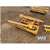 Image 2 : (2) CATERPILLAR DOZER BLADE GPS MASTS