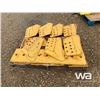 Image 3 : (7) D8 CORNER BITS & CUTTING EDGE
