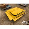 Image 2 : KOMATSU EXCAVATOR SIDE PANELS