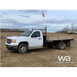 2013 GMC 3500HD FLATBED TRUCK