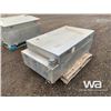 Image 2 : 400L ALUMINUM FUEL TANK/TOOL BOX COMBO