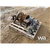 Image 3 : BRADEN HYDRAULIC WINCH