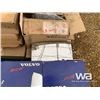 Image 2 : VOLVO ROCK TRUCK MIRRORS & WINDSHIELD