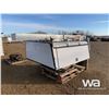 Image 3 : ARE ALUMINUM TRUCK CABINET