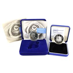 Pair of 1999 commemorative 5 pound Silver proof coins: 1999 -2000  Millennium .999 fine silver 5 pou
