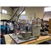 Image 2 : SHELF OF SET DEC "SCIENTIFIC" PROPS