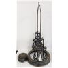 Image 1 : ANTIQUE VICTORIAN CASTER