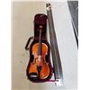 Image 2 : MINI VIOLIN WITH HARD CASE