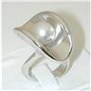Image 1 : 1111 18KW Gold Ring w/ Pearl