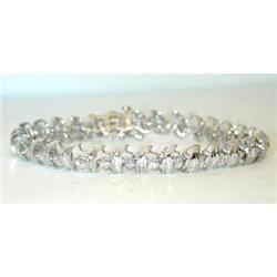 542 14KW Gold Diamonds Bracelet