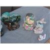 Image 2 : Lot of Figurines and 2 Musical Globes