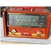 Image 2 : Hallicrafters World Wide Vintage Radio