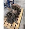 Image 1 : LOT OF 2 LATHE CHUCKS AND 1 STEADY REST