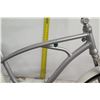Image 2 : Silver Men's Road Bike w/ Ape Hanger Handlebars & White Fenders