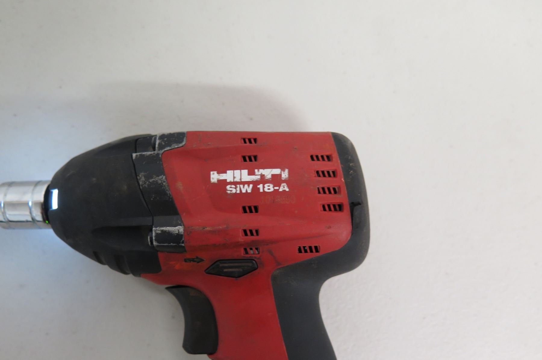 Details about HILTI SIW 18-A 3/8" IMPACT WRENCH TOOL ONLY OEM. Details about HILTI SIW 18-A 3/8" IMPACT WRENCH TOOL ONLY OEM.