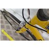 Image 25 : Cannondale R300 Yellow Men's Road Bike w/ Racing Handlebars