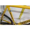 Image 8 : Cannondale R300 Yellow Men's Road Bike w/ Racing Handlebars