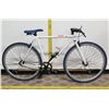 Image 1 : Fiji Water White Men's Racing Road Bike
