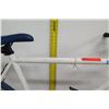 Image 2 : Fiji Water White Men's Racing Road Bike