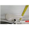 Image 8 : Schwinn Cutter White Men's Urban Street Bike