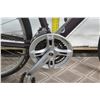 Image 8 : Specialized Vita EN14764 Black Women's Fitness Road Bike