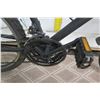 Image 8 : Mongoose Que Black Men's Road Bike w/ Rear Rack