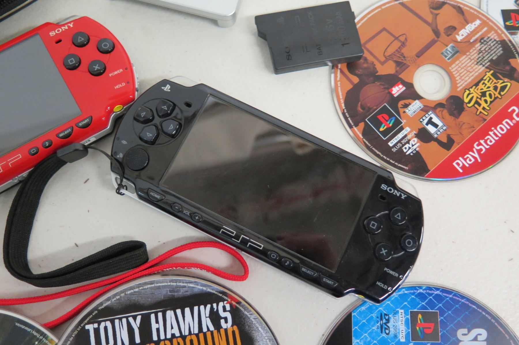 Qty 2 Psp Portable Ps2 Game Consoles Nintendo Game Boy Misc Games Oahu Auctions