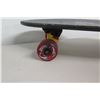 Image 8 : Santa Cruz Skateboard w/ Road Rider Wheels & Colorful Design