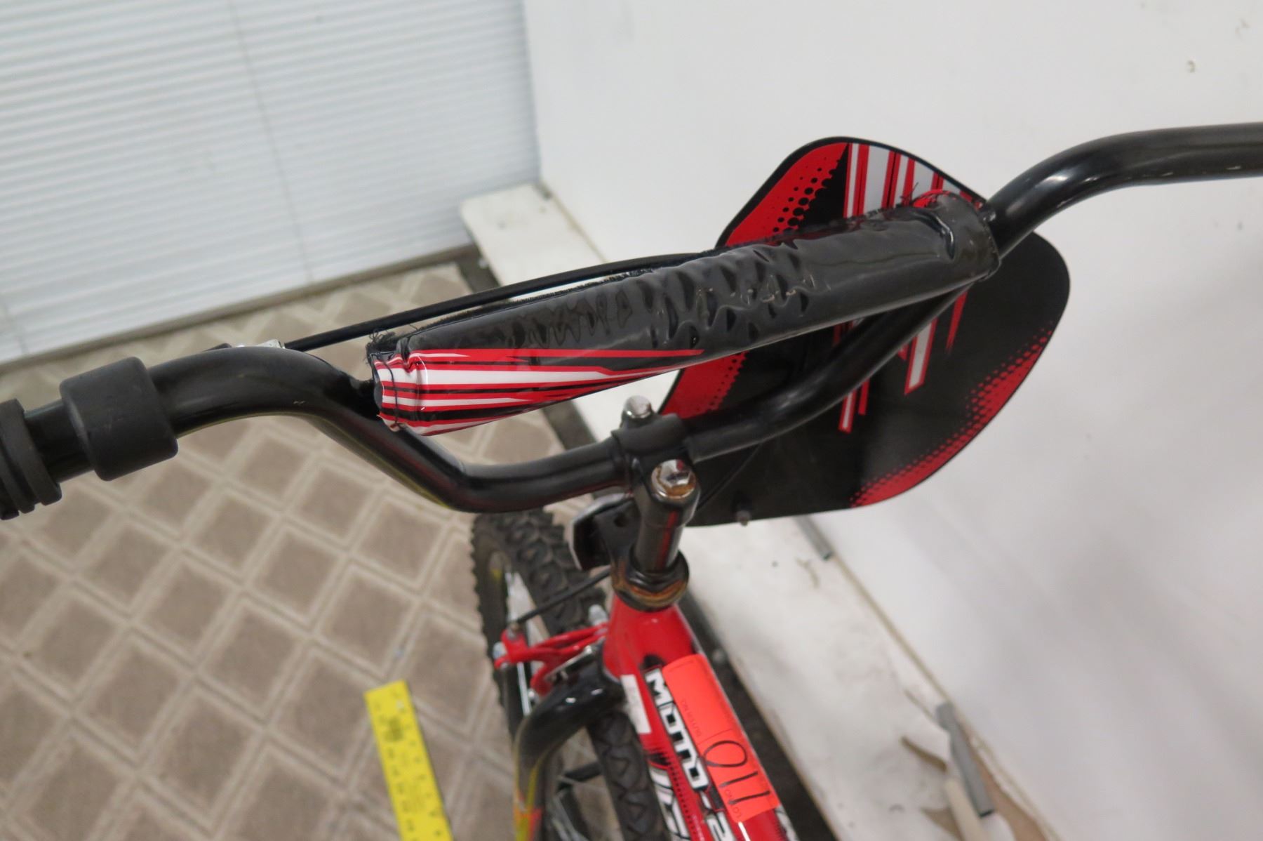 Igniter Moto 20 Boy S Red 20 Bmx Trick Bike Oahu Auctions