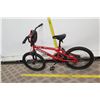 Image 8 : Igniter Moto-20 Boy's Red 20" BMX Trick Bike