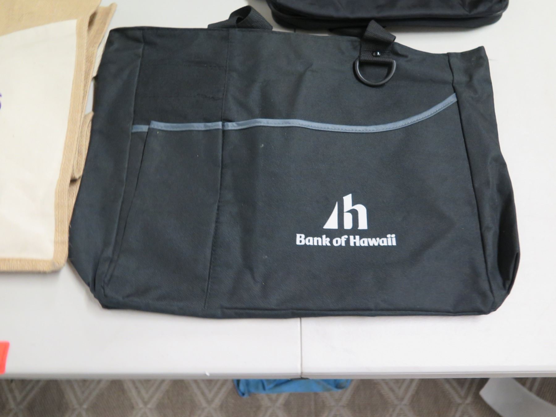 Qty 5 Bags Bank Of Hawaii Hawaiian Air Whole Foods Beeman Case Oahu Auctions