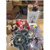 Image 2 : LARGE HOLIDAY LOT, CHRISTMAS AND EASTER DECOR, CANDLES ETC