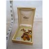 Image 1 : GOLD TON/AMBER RHINESTONE BROACH AND EARRINGS SET