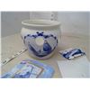 Image 3 : DELFT VASE/SOUVENIR OF HOLLAND CROSS STITCH KIT