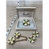Image 1 : DOGWOOD MOTIF SWEATER CLIP, BROACH AND CLIP EARRINGS SET
