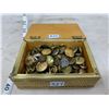 Image 1 : BOX OF SERVICE AND MILITARY BUTTONS