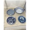 Image 1 : LOT OF BLUE AND WHITE DECORATIVE PLATES, AND HANDLED BOWL