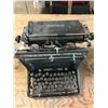 Image 1 : ANTIQUE UNDERWOOD TYPE WRITER