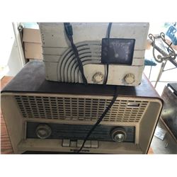 2 ANTIQUE RADIOS