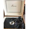 Image 2 : EATONS VIKING RECORD PLAYER